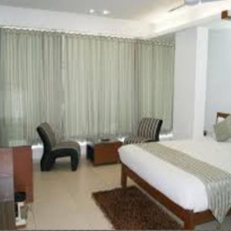 Oyo 14502 Hotel Hill View Guest House Hitech City Хайдарабад Экстерьер фото