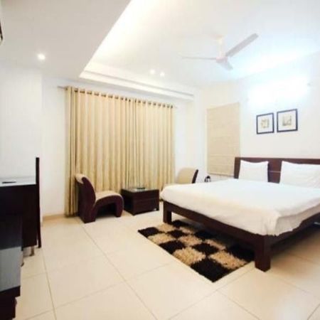 Oyo 14502 Hotel Hill View Guest House Hitech City Хайдарабад Экстерьер фото